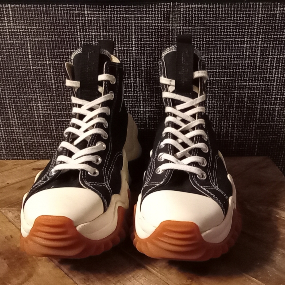 Converse Run Star Motion